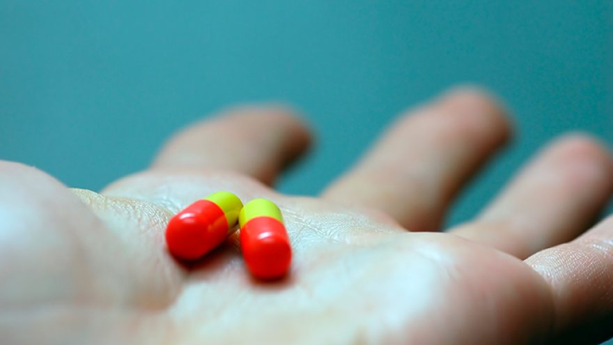 Difference Between Vitamins And Supplements what are the best vitamins to take and what is the difference on each of them?
